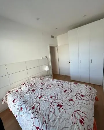 Frontemare Da Michi E2 *